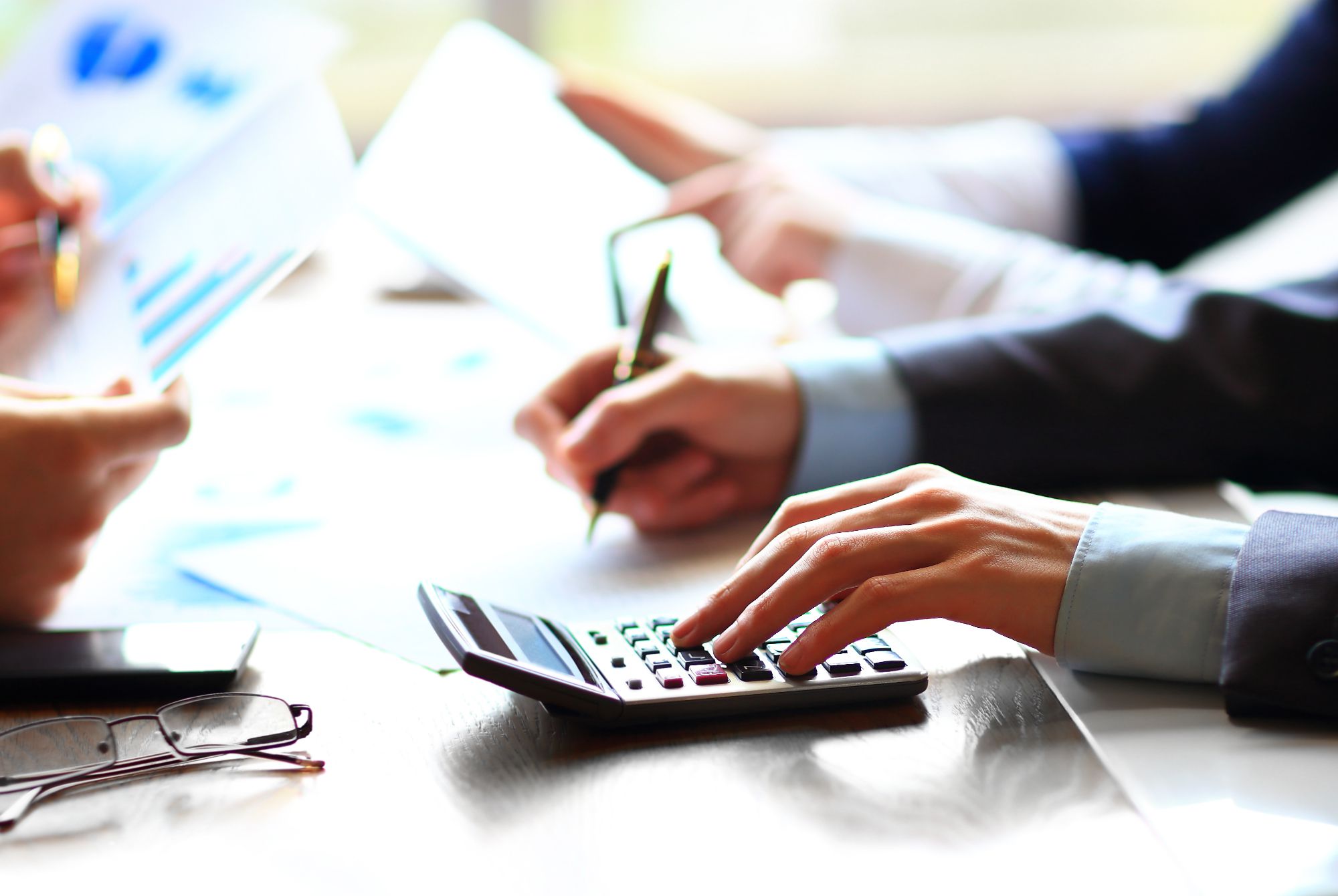 Servicio contable, financiero y administrativo de la comunidad. VIRTUDES SANCHEZ SANCHEZ en Sevilla